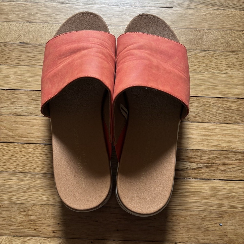 Adrienne Vittadini Sport Provence Slip on Sandal Red Orange Tan Womens 9.5M Chic